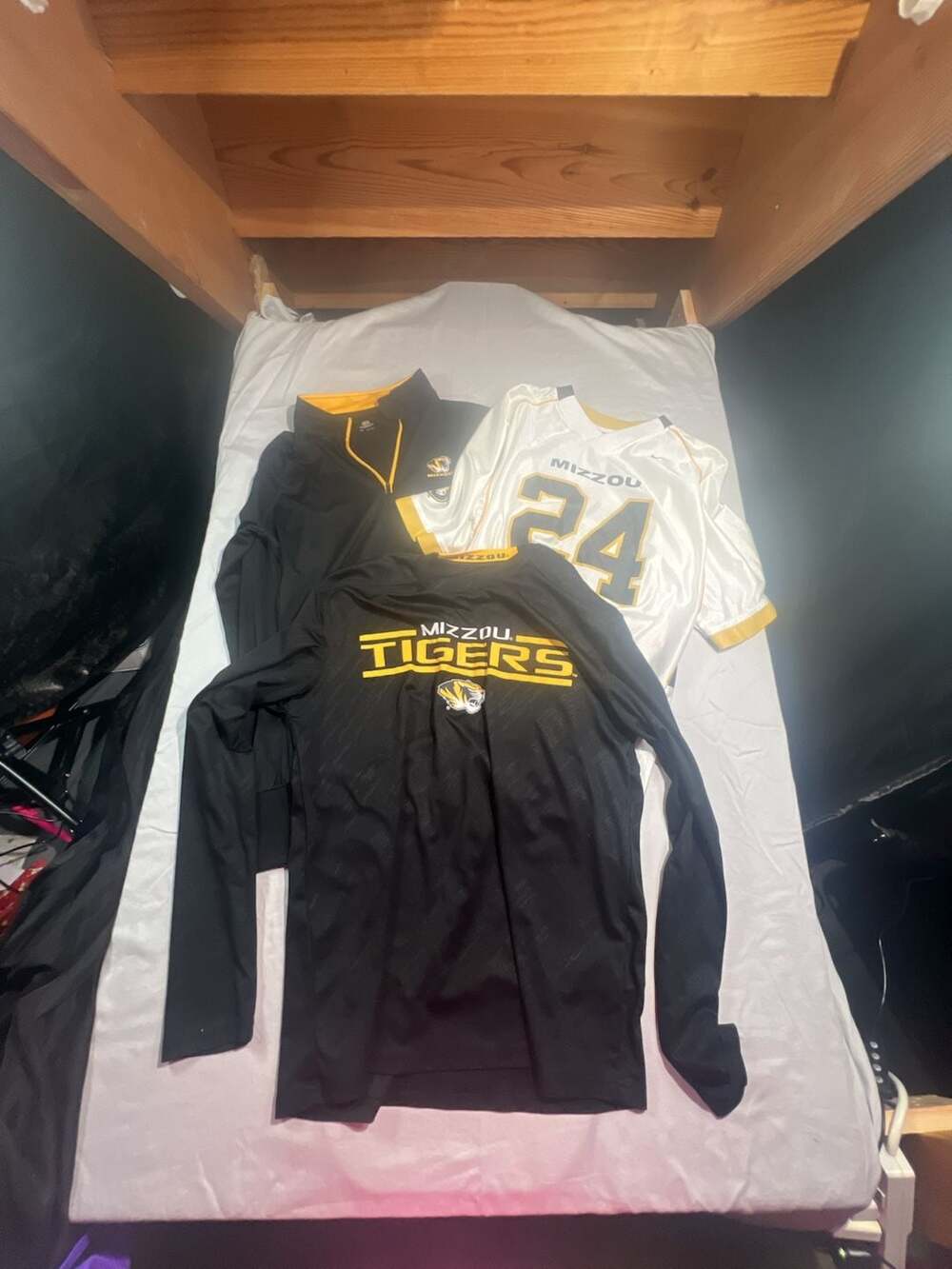 Set of 3 ..black/yellow Mizzou Tigers Graphic T-Shirt, Jersey, Quarterzip - Picture 1 of 10